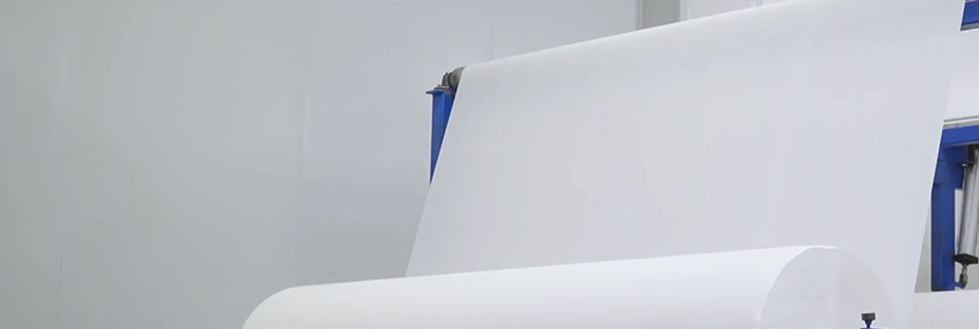 Scrim Reinforced Laminated Paper Raw Materials High Strength Foundation For Durable Products